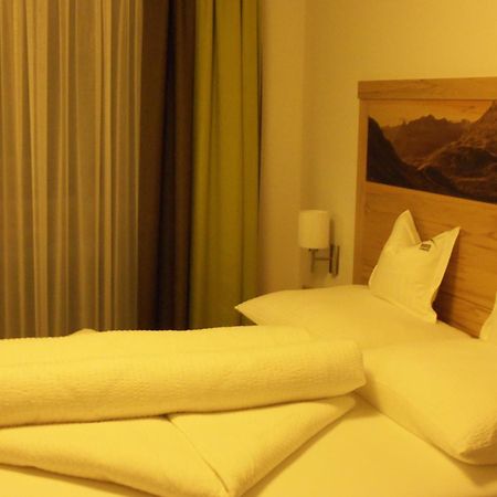 Alpinhotel Monte Superior - Silvretta Card Premium Betrieb กัลเทือร์ ภายนอก รูปภาพ