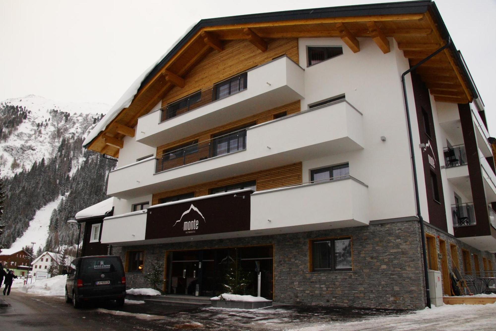 Alpinhotel Monte Superior - Silvretta Card Premium Betrieb กัลเทือร์ ภายนอก รูปภาพ