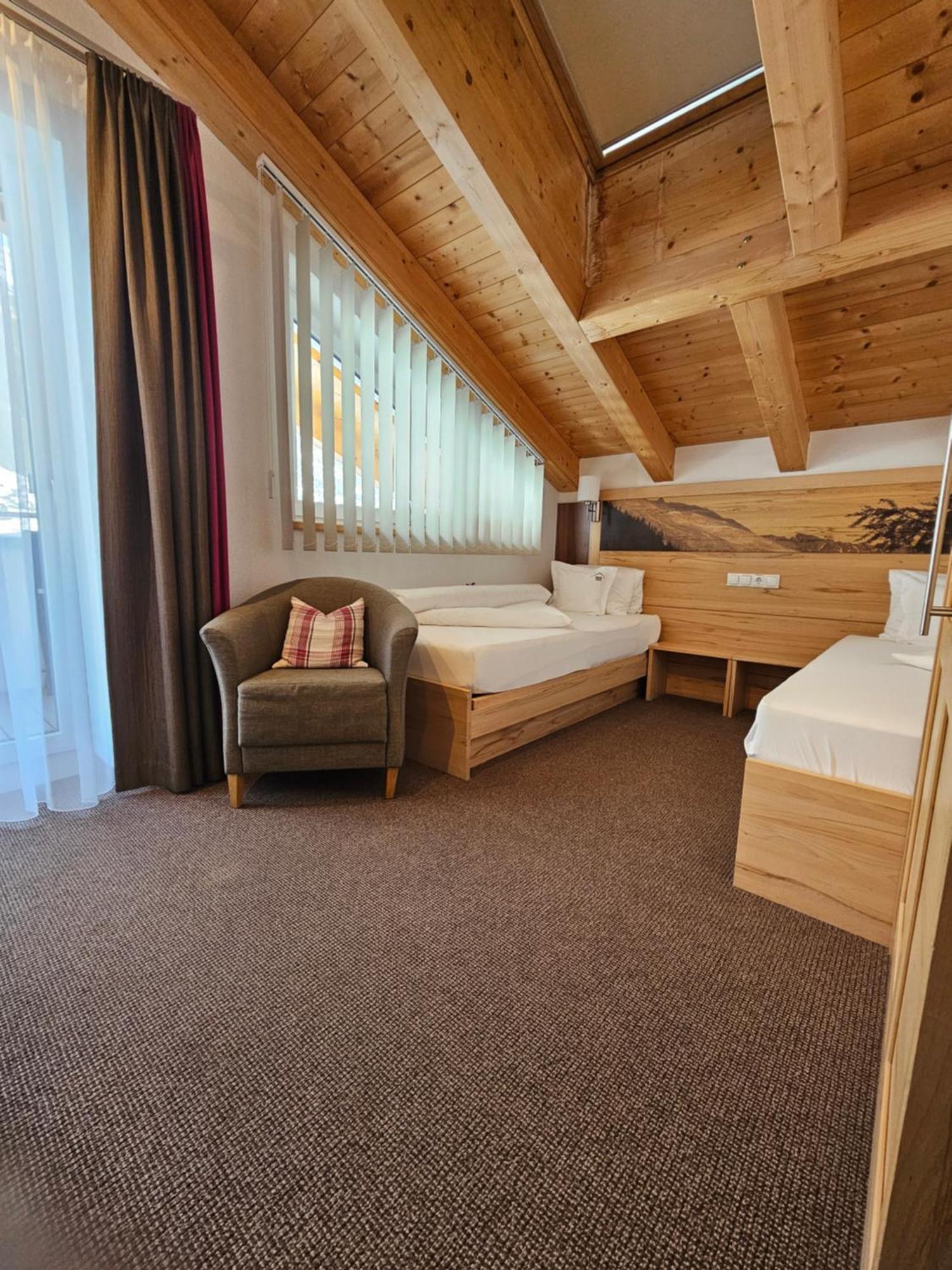 Alpinhotel Monte Superior - Silvretta Card Premium Betrieb กัลเทือร์ ภายนอก รูปภาพ