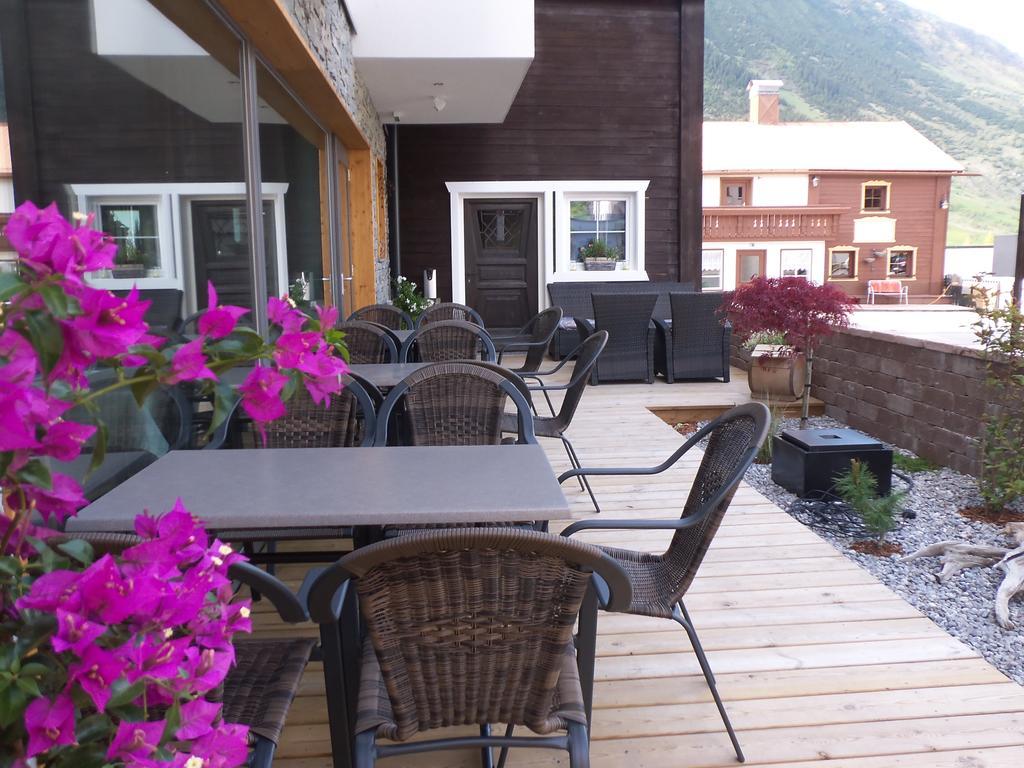 Alpinhotel Monte Superior - Silvretta Card Premium Betrieb กัลเทือร์ ภายนอก รูปภาพ