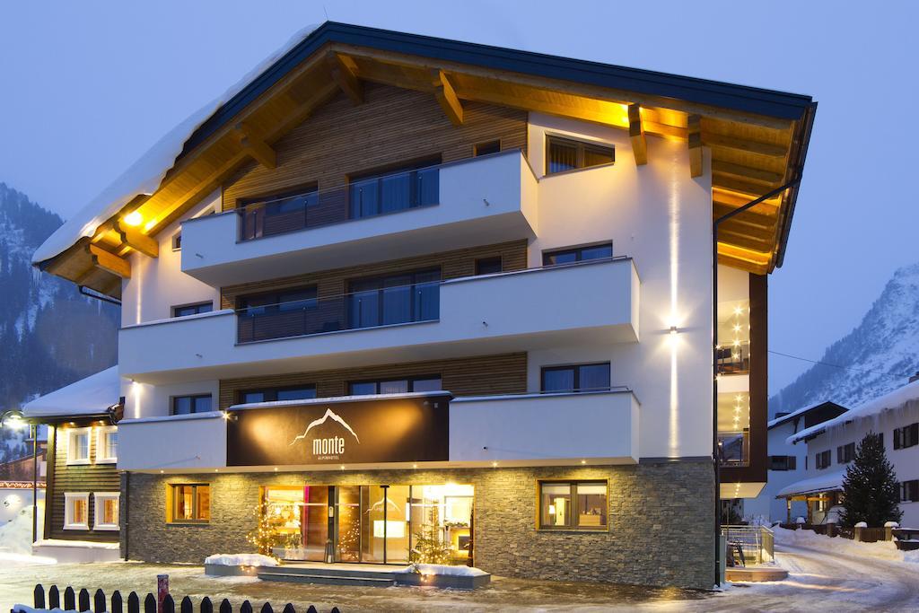Alpinhotel Monte Superior - Silvretta Card Premium Betrieb กัลเทือร์ ภายนอก รูปภาพ