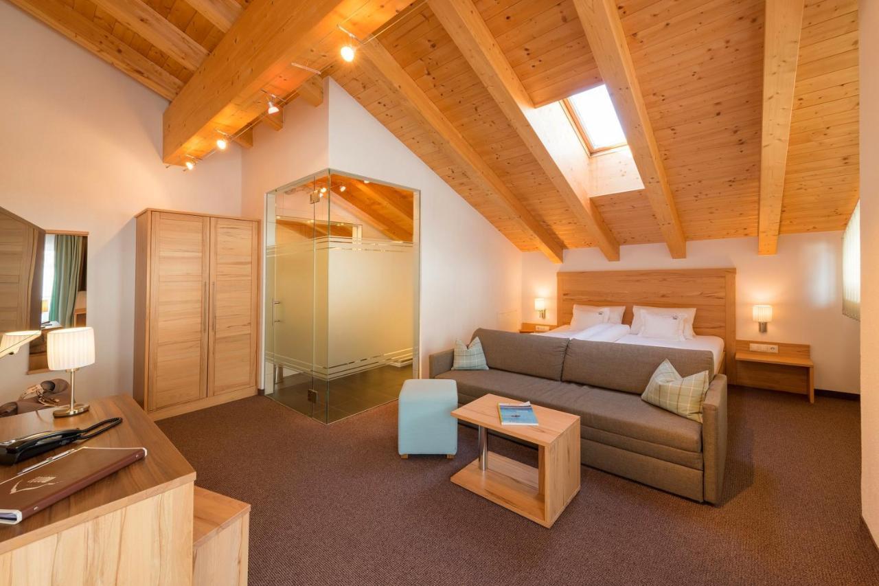 Alpinhotel Monte Superior - Silvretta Card Premium Betrieb กัลเทือร์ ภายนอก รูปภาพ