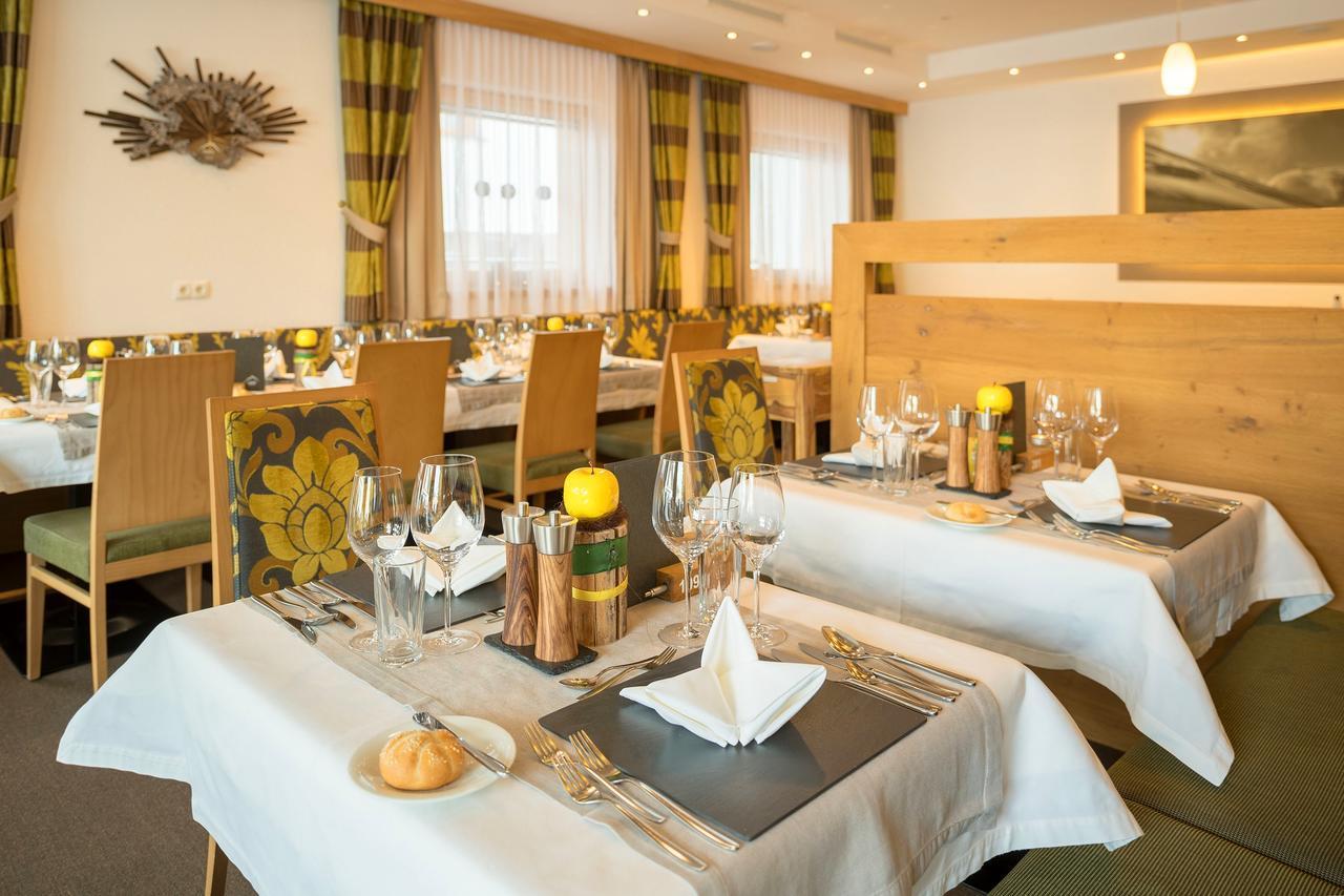Alpinhotel Monte Superior - Silvretta Card Premium Betrieb กัลเทือร์ ภายนอก รูปภาพ